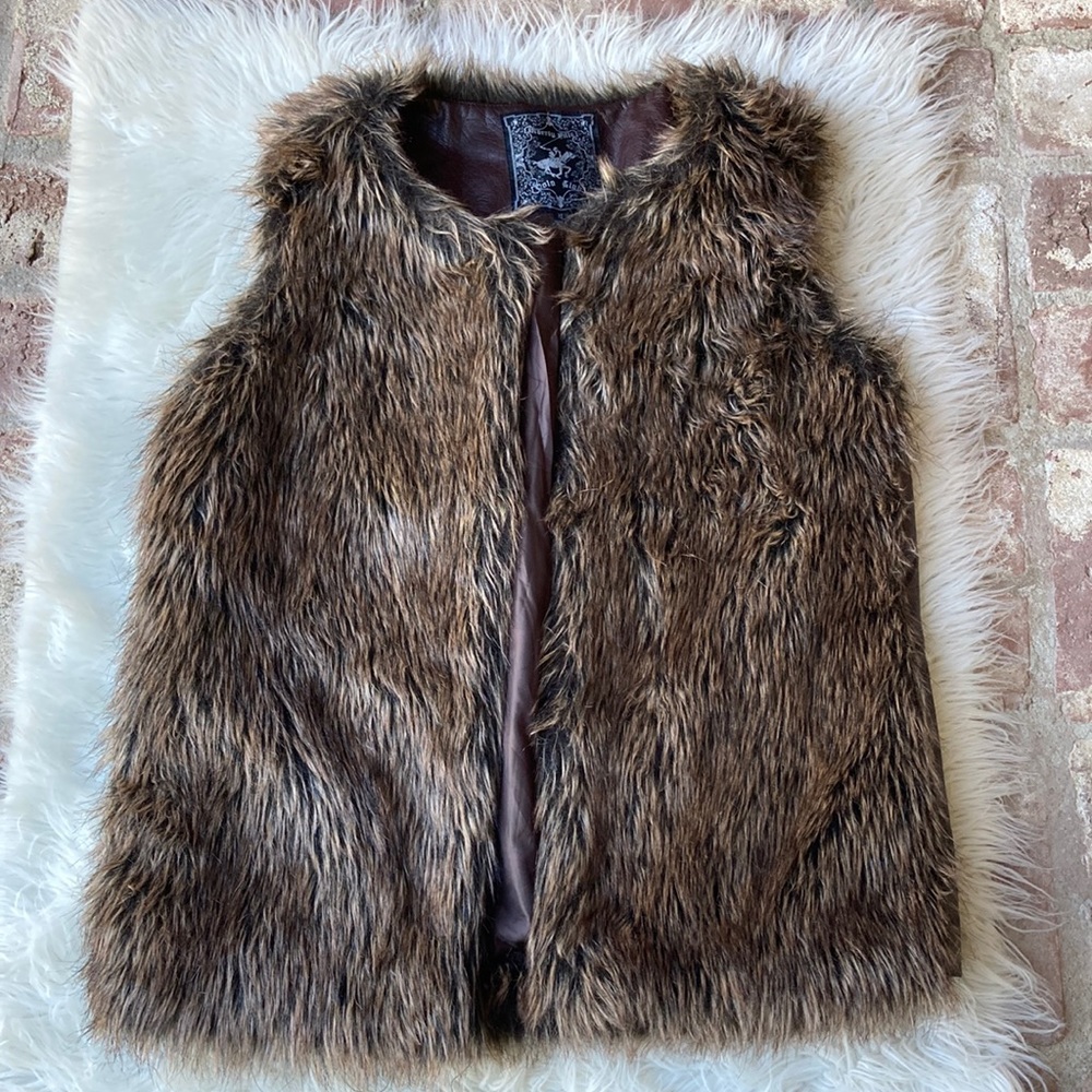 Beverly Hills Polo Club Faux Fur Vest Size XL